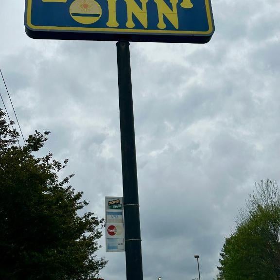 ECONOMY INN Thumbnail