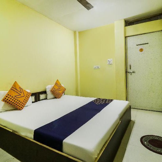SPOT ON 44295 Sarnath Tourist Guest House