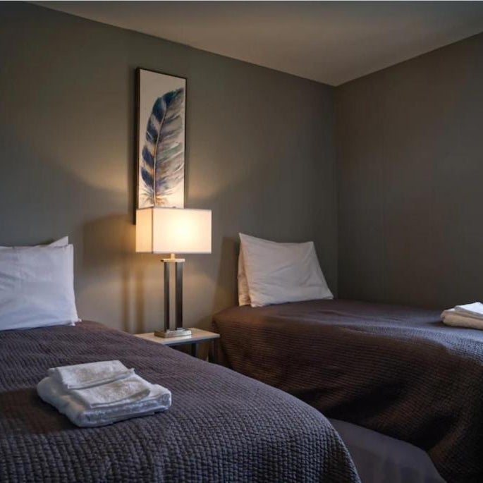 2 Bedroom Harbor Front Condo 9L Thumbnail