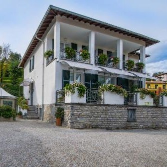 Miralago B&B and Apartments