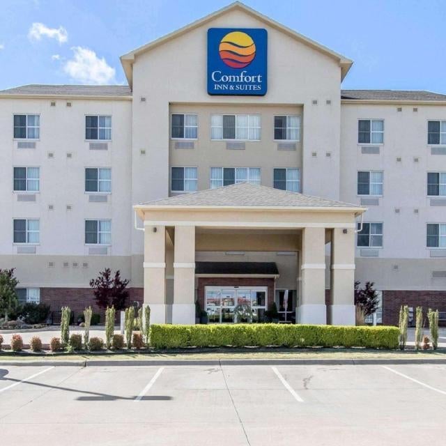 Comfort Inn & Suites Airport Oklahoma City Thumbnail