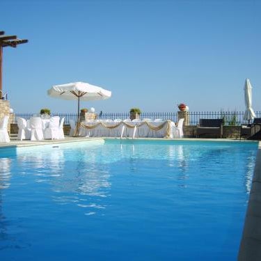 Yalis Hotel
