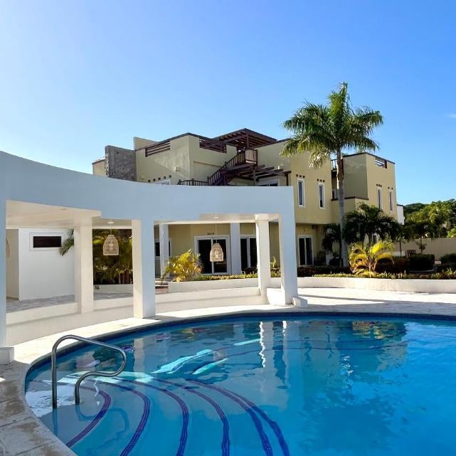 Habitación privada en Dixon Cove Roatan Thumbnail