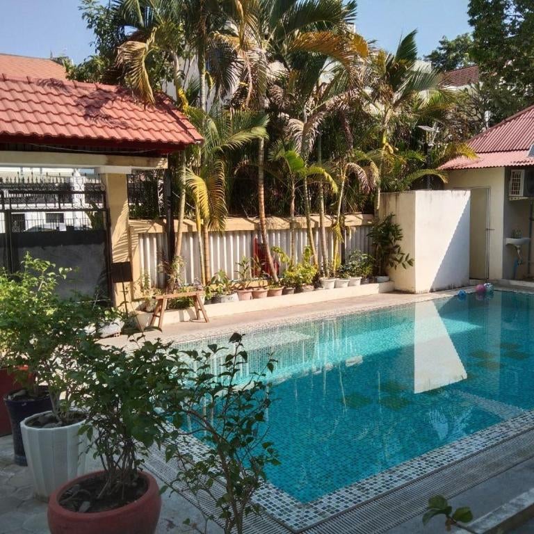 Room 9 - Studio in a villa 5mn walk from the Royal Palace with swimming pool Thumbnail
