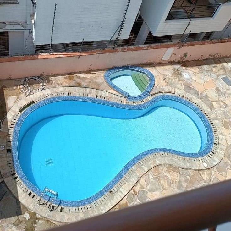 Furnished room with swimming pool near shopping mall Thumbnail