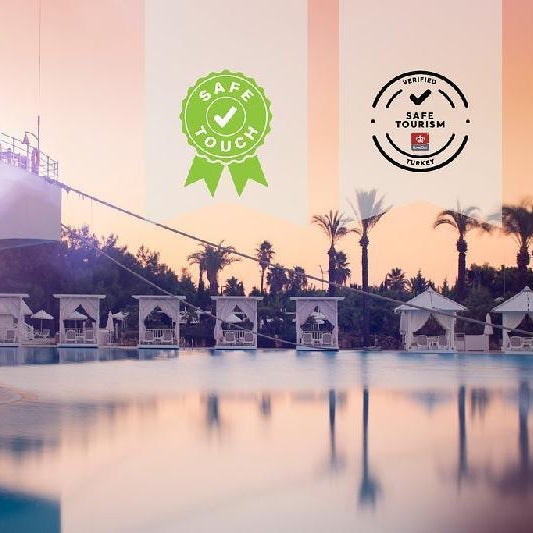 Titanic Deluxe Lara Thumbnail