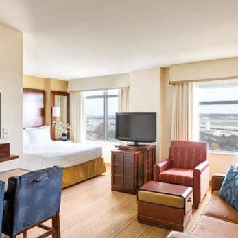 Residence Inn by Marriott Arlington Capital View Thumbnail