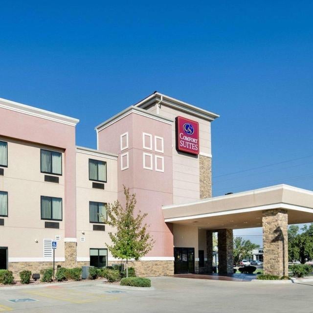 Comfort Suites Topeka Northwest Thumbnail