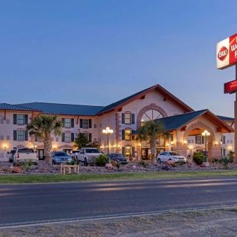 Best Western Plus Swiss Chalet Hotel & Suites Thumbnail