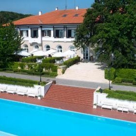 HVD Boutique Hotel Oasis - Private Beach & Free Parking Thumbnail