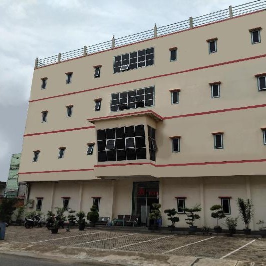 OYO 3499 J8 Hotel