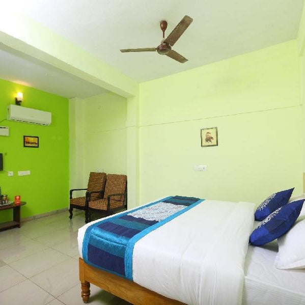 Hotel O Thavalakuppam Bus Stand Formerly Le Sai Thumbnail