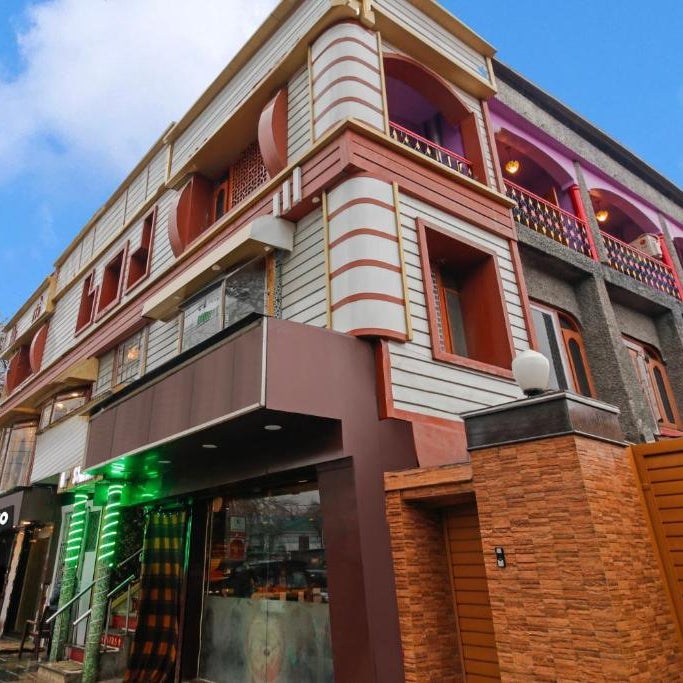 Hotel O Residency Road Srinagar