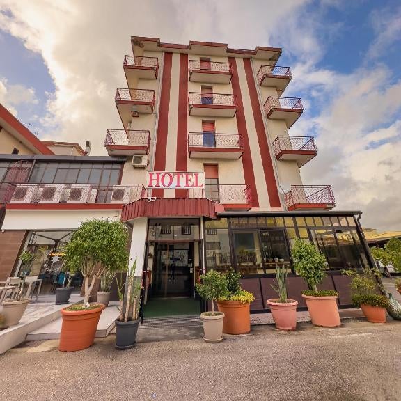 HOTEL 1+1 di C.Costabile & f.lli