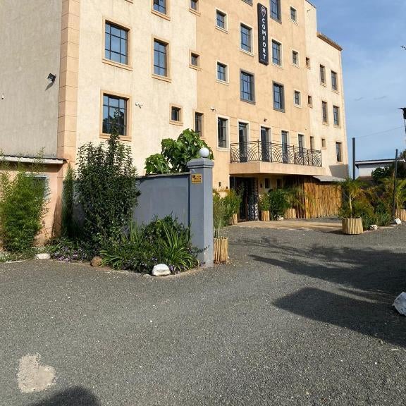 COMFORT E SUITES