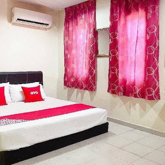 OYO 90324 Muar Station Hotel Thumbnail