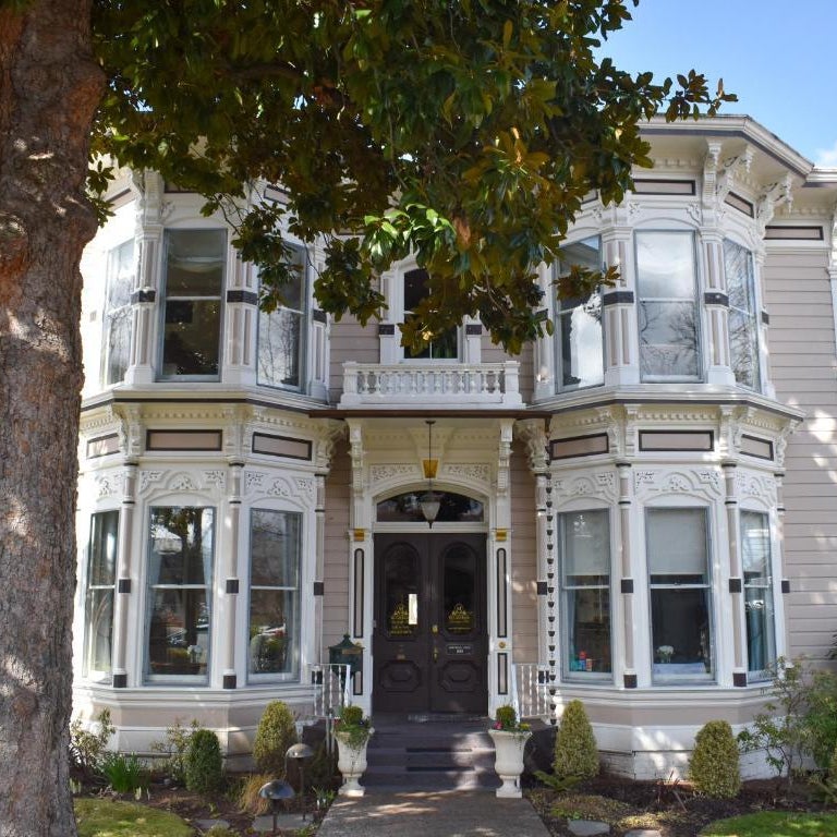 McCall House Boutique Hotel Thumbnail