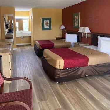 Orangeburg inn & Suites Thumbnail