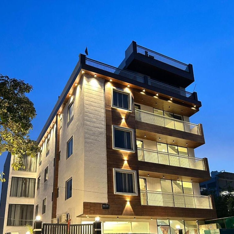 Raksha Suites & Banquet Greater Noida