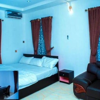 Mexiloyd Luxury Rooms & Suites Thumbnail