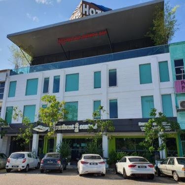 The Riverfront Hotel Thumbnail