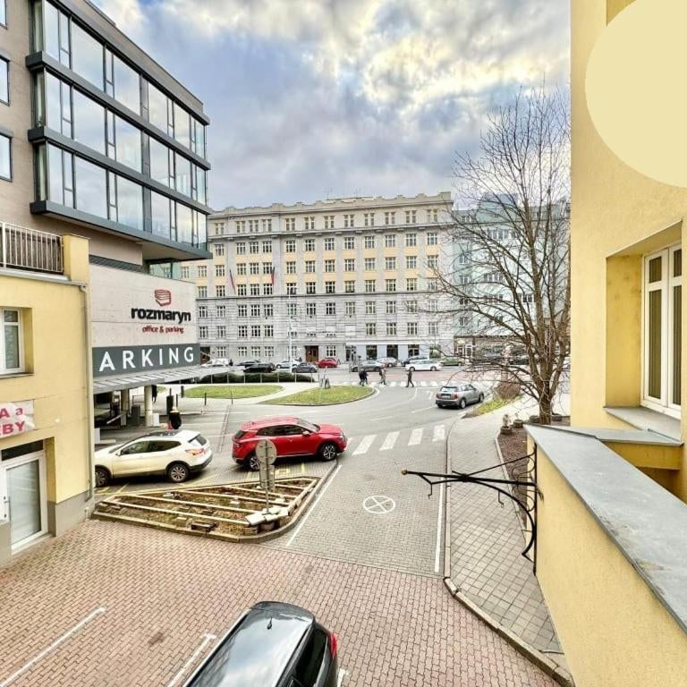 Black Style ROOMS Moravske namesti Thumbnail