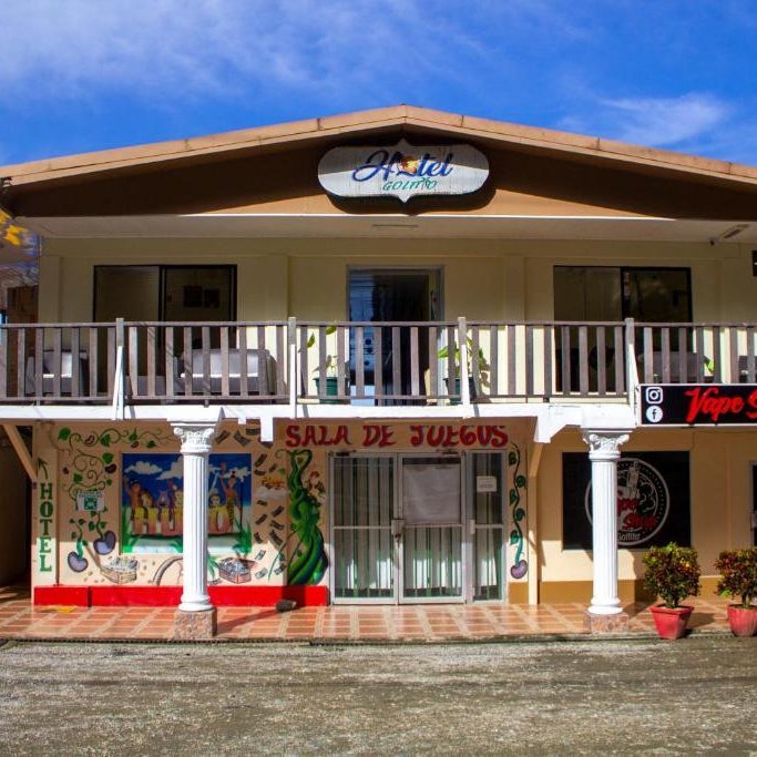 Hotel Golfito