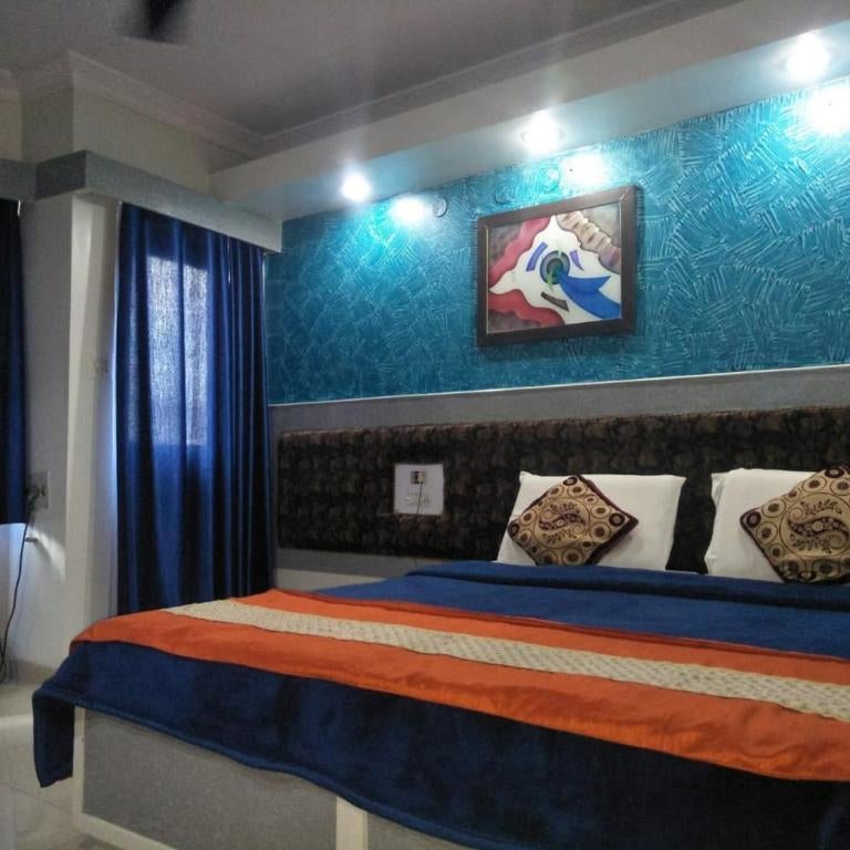 FabHotel Backstreet