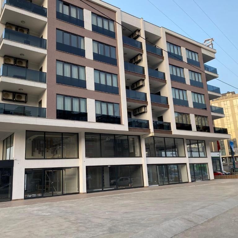 Rena Grand Residence & Suit