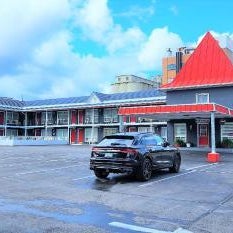 Choice Inn by the falls Thumbnail