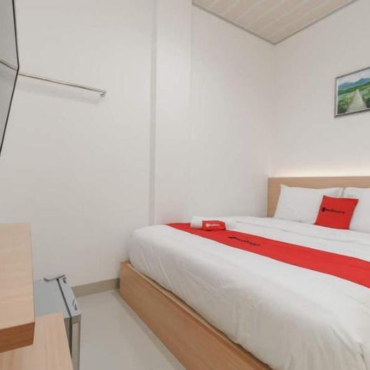 RedDoorz @ Medan Johor 2 Thumbnail