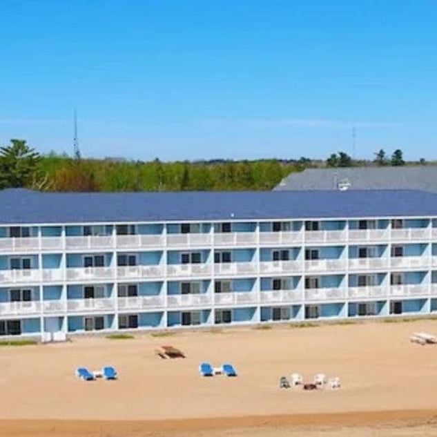 Blue Water Beachfront Hotel & Waterpark Thumbnail