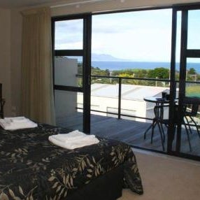 Leigh Apartments