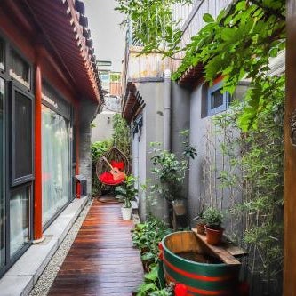 Beijing Templeside Courtyard Hotel丨Authentic Hutong Living near Tiananmen, Rooftop Terrace, Free Laundry & Trip Planning