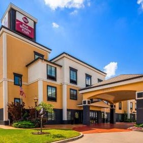 Best Western Plus Barsana Hotel & Suites