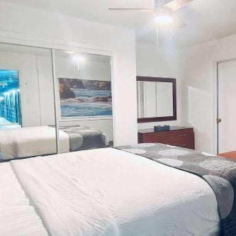 Oceanside Inn & Suites, a Days Inn by Wyndham Thumbnail