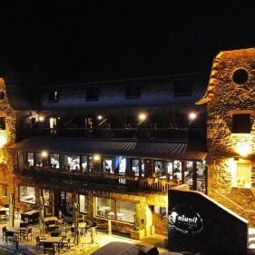 Hotel & SPA Niunit Thumbnail