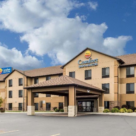 Comfort Inn & Suites Mitchell I-90 Thumbnail