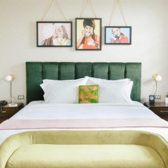 Hotel Clermont Thumbnail