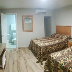 Hotel Catalina Thumbnail