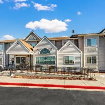 Quality Inn & Suites near NAS Fallon Thumbnail