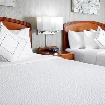 Courtyard by Marriott Edison Woodbridge Thumbnail