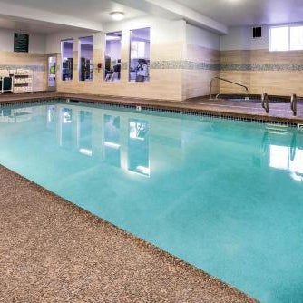 La Quinta Inn & Suites by Wyndham Portland Airport Thumbnail