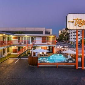 The Tangerine Thumbnail