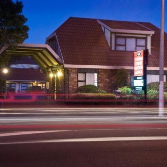 Tudor Court Motor Lodge Hotel Thumbnail