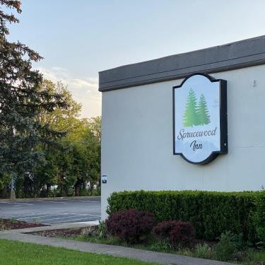 Sprucewood Inn Thumbnail