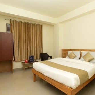 Hotel Travellers INN