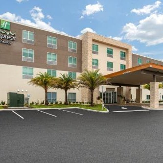 Holiday Inn Express And Suites Deland South By IHG