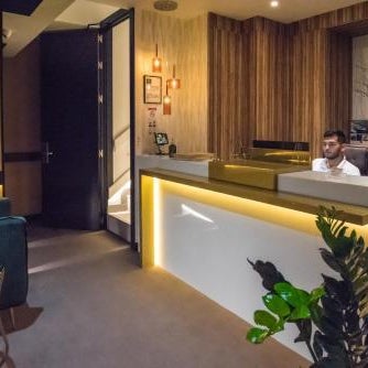 DAOS Suites & Terrace Marbella