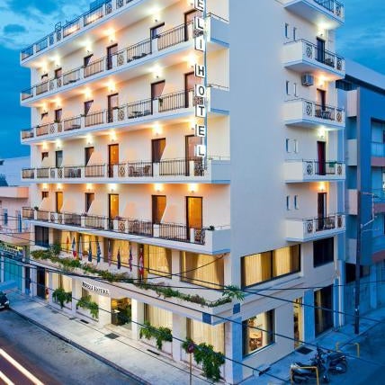 Chrispy City Living ex Nefeli